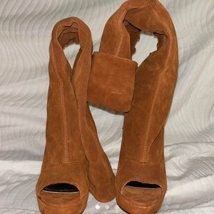 2010 Mariah Carey Boots